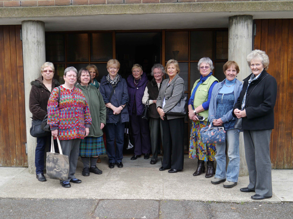 Wimbledon WI members visit 2 Willow Road